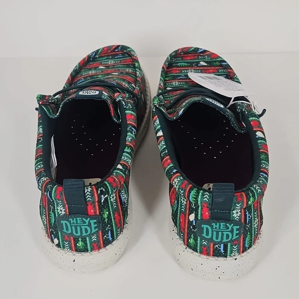 Hey Dude Wally Fishmas Sweater Pine Green Mens 11 Outdoor Shoes New, NWB